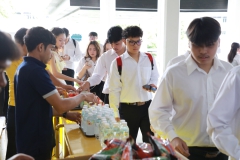 2H5A8060